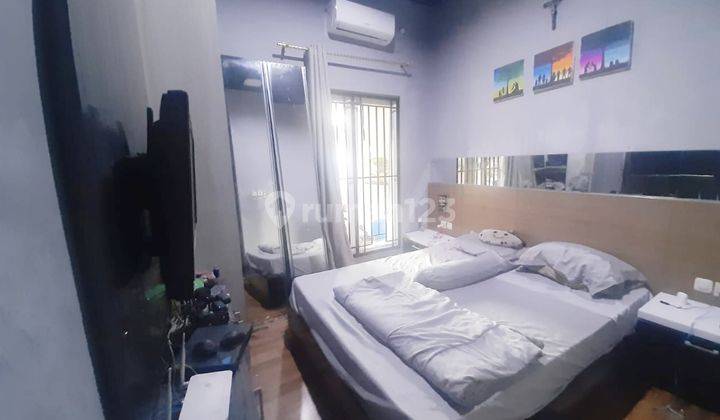 Rumah 2 Lantai SHM Furnish Elektronik Kampoeng Semawis Semarang