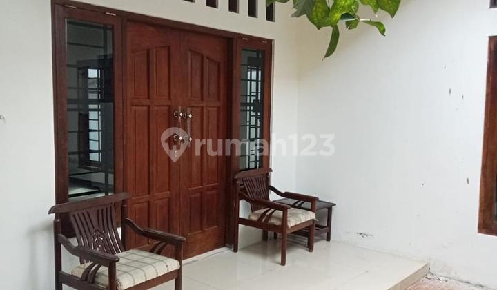 Western Semarang Hillside House 1