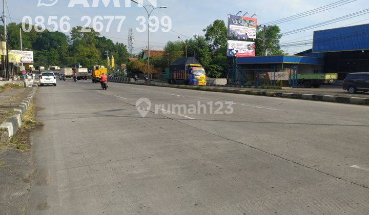 Ruang usaha Tugu raya Semarang 2