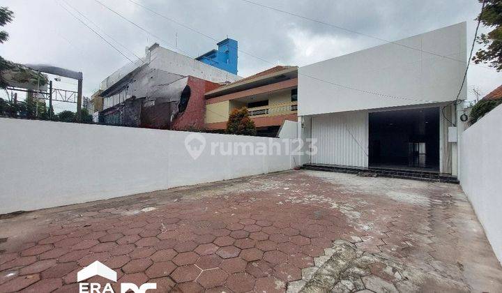 Ruang usaha Pandanaran 10