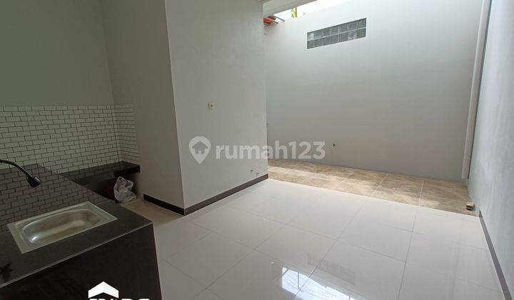 Ruko Pleburan Undip 6