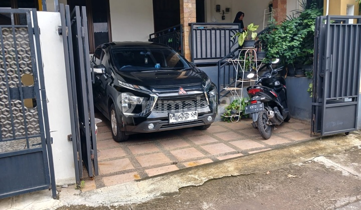 Good House Near International School with SHM (Certificate of Title) 1