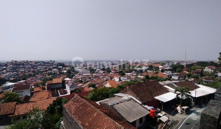Rumah Halaman Luas View Kota Semarang 2