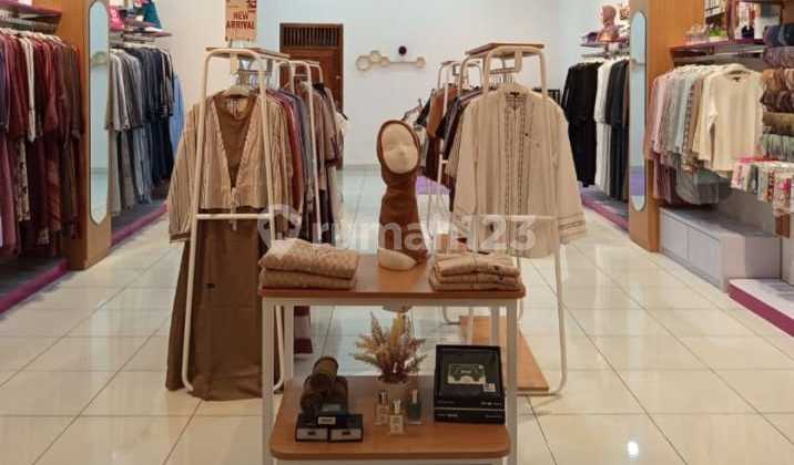 Purwodadi Bustling Route Shop House, Shop House at the Square, Jl. Panglima Besar Sudirman, Purwodadi, Purwodadi, Grobogan, Central Java, Indonesia, 58111, Godong 1