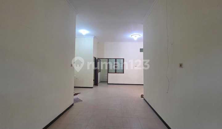 Good Flood-Free House in Delta Mas Tanah Mas, North Semarang 2
