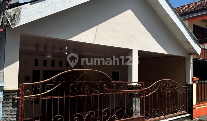 Ready-to-Occupy House Near Terminal in Villa Nusa Indah Housing Complex