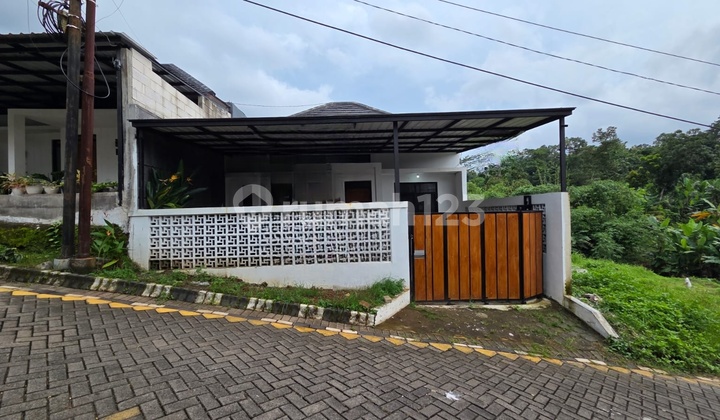 Rumah Hunian Nyaman di Galaxy Cluster Ngaliyan Semarang Barat 1