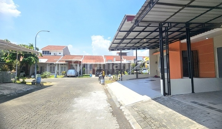 Furnished House Near Kic Gatsu in Graha Padma, West Semarang 2