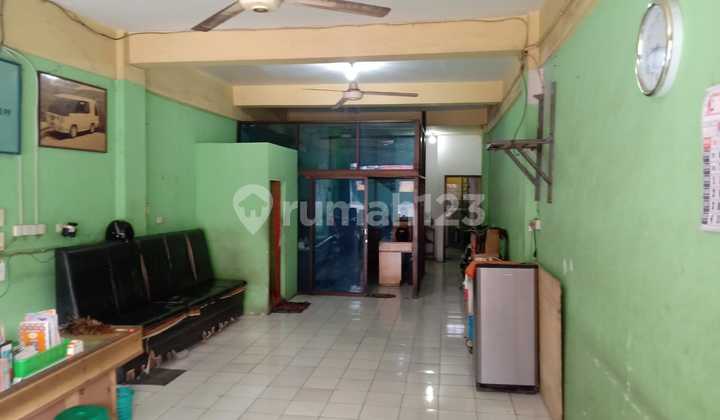 Ready-to-Occupy Shop House in City Center Near Panti Wiloso Hospital on Patimura Street 2