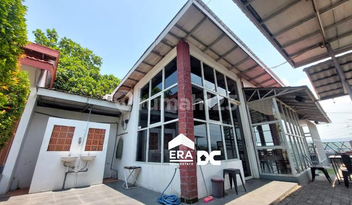 Active View Mountain Cafe Restaurant in Untung Suropati, West Semarang Active View Mountain Cafe Restaurant in Untung Suropati, West Semarang