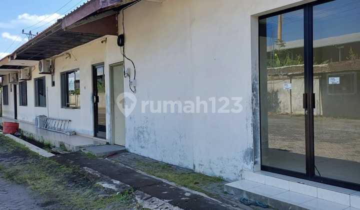 Ex-Wood Factory Warehouse Near Toll Road in Sukoharjo Ex-Wood Factory Warehouse Near Toll Road in Sukoharjo