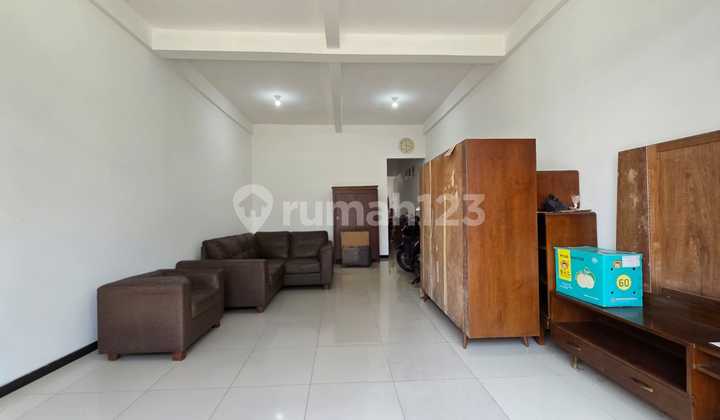 Move-In Ready House in City Center at Jagalan, Central Semarang 2