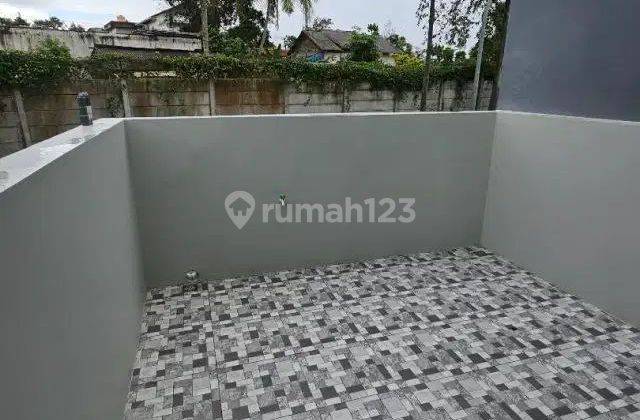 Dijual Rumah Cantik 2 Lantai Cluster Vanya Park Bsd 2