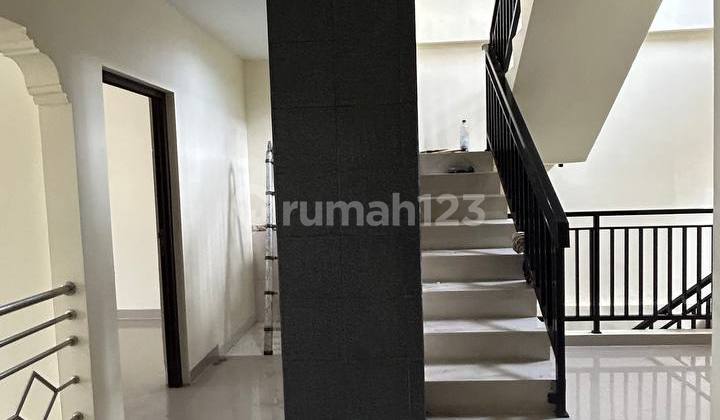 For Sale 3-Story Ready-to-Occupy House in BSD City 2