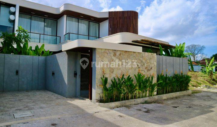 Modern Tropical Elegant Villa Available 2 Units Canggu Bali 1