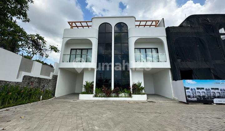 Modern Exclusive 2 BR Villa with Rice Field View in Pererenan Bali