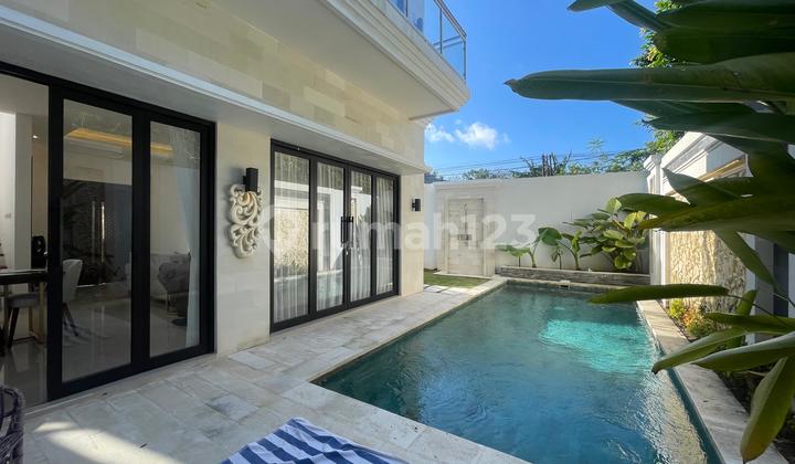 Luxury Villa 3 BR Fully Furnished in Heart of Ungasan Bali