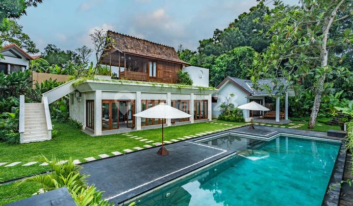 Villa Mewah Tepi Sungai 10 KT Dekat Pantai Pasut Tabanan Bali