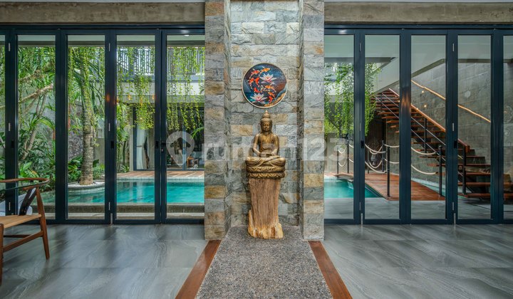 Villa 3 Bedrooms Furnished Private and Quiet in the Heart of Umalas Bali Villa 3 Bedrooms Furnished Private and Quiet in the Heart of Umalas Bali