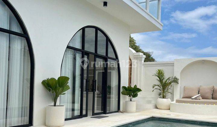 Stylish Villa 4 BR Only 10 Mins To Sidewalk Jimbaran Bali 1