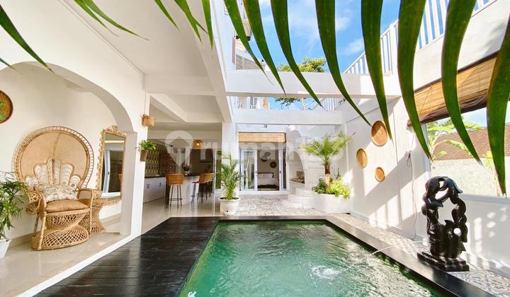 Villa 3 Lantai Furnished Lokasi Premium Gunung Athena Seminyak Villa 3 Lantai Furnished Lokasi Premium Gunung Athena Seminyak