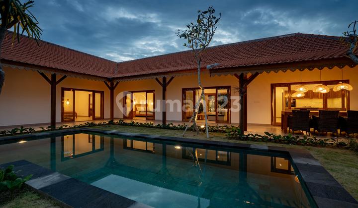 Villa Cantik Baru 3 KT Sewa 25 Tahun di Seseh Bali