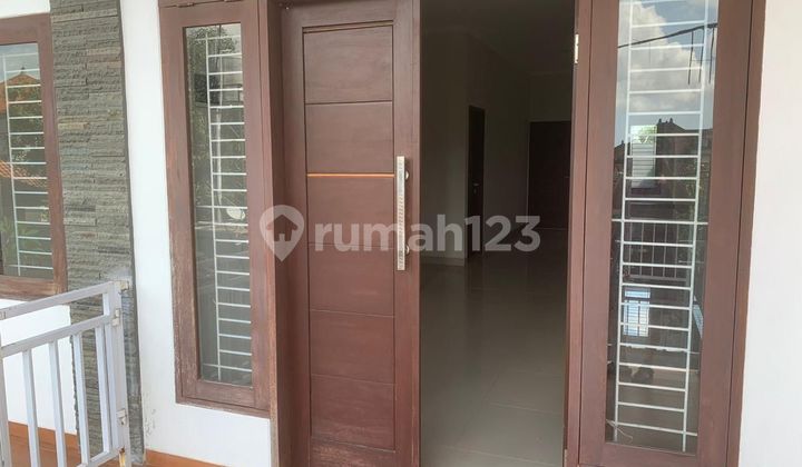 Rumah 2 Lantai Bangunan Baru Kompleks Perumahan Denpasar Barat 2