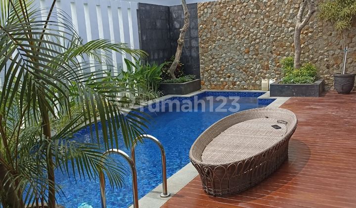 3-Bedroom Villa Furnished Strategically Near Kedungu Beach Tanah Lot Bali