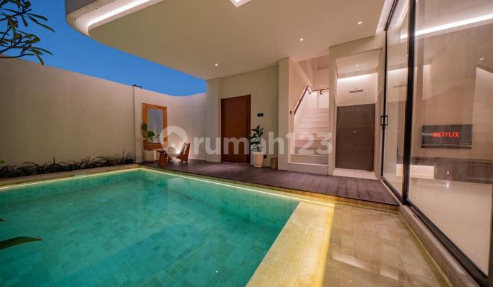 Exclusive Villa 2 Bedroom With Rooftop Lounge In Seminyak Bali