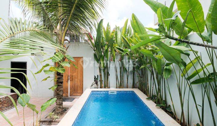 Modern Villa 2 BR Strategically Near Beach Club Canggu Bali 1