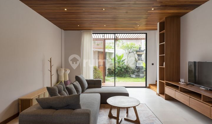 Luxury Villa 3 Bedrooms Elite Area Near Pererenan Beach Bali