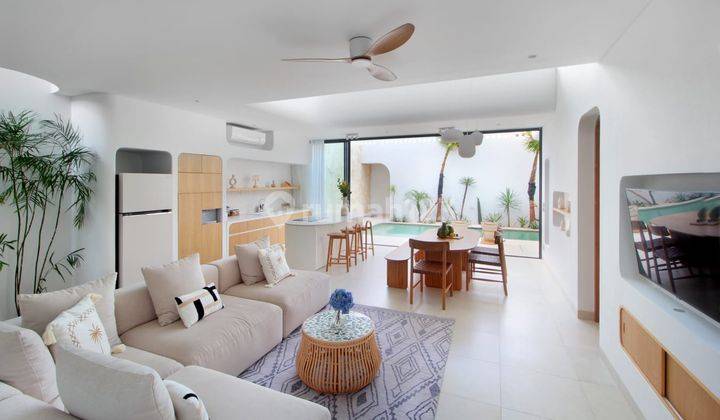 Villa Mediteranian 3 BR Lokasi Strategis Dekat Berawa Beach Bali 2