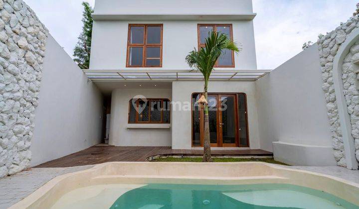 Villa 2 BR Lokasi Strategis Hanya 5 Menit Ke Nourish Pecatu Bali 1