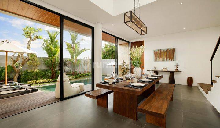 New Modern Tropical Villa 4 BR Furnished Kerobokan Bali 1