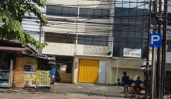 Ruko Gandeng  Strategis Pinggir Jalan Raya 1