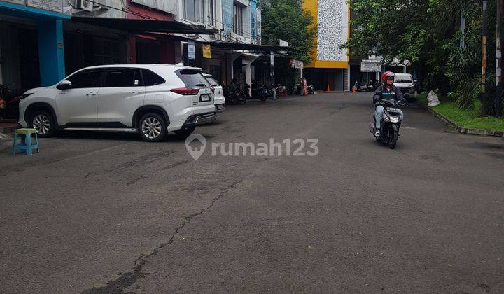 Ruko 2 Lantai Dekat Area Perdagangan Di Bintaro Sektor 9 Tangsel