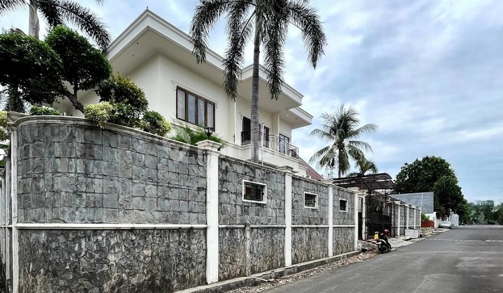 Tebet Gudang Peluru Rumah Bagus Siap Huni