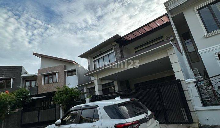  Rumah 2 Lantai  Semi Furnished Bagus SHM - Sertifikat Hak Milik di Jl. Wedelia blok 3, BSD Puspita Loka 2