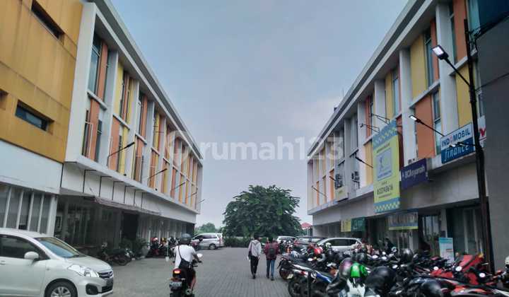 Shop House in Ciputat Lot, South Tangerang 203 m New HGB Shop House in Ciputat Lot, South Tangerang 203 m New HGB