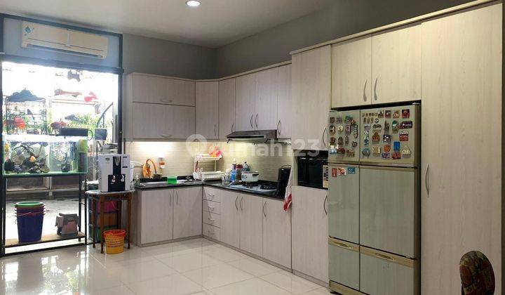 Rumah Kost Aktif di area Grand Indonesia Dijual Cepat Saja! 10