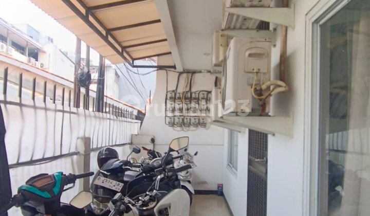 Active Kemanggisan Boarding House for Sale, Cheap Only! 1