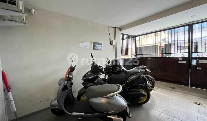 Kost Aktif Mangga Besar Dijual Murah Aja! Kost Aktif Mangga Besar Dijual Murah Aja!