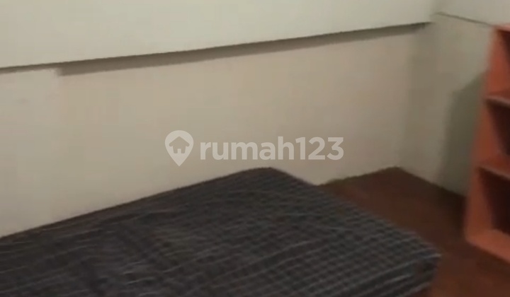 Kost Aktif & 3 Ruko Jakarta Selatan Dijual B U!