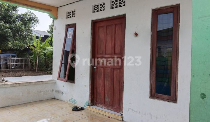 House on the side of Cilacap Raya Road for sale B U!