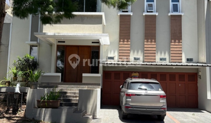 Rumah Mewah Full Furnished Tinggal Bawa koper di Tatar Rambut Setra Kota Baru Parahyangan