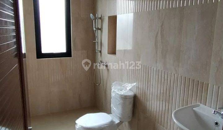 Jual / Sewa rumah baru
2 Lt Siap huni semi furnish
Cijerah 5