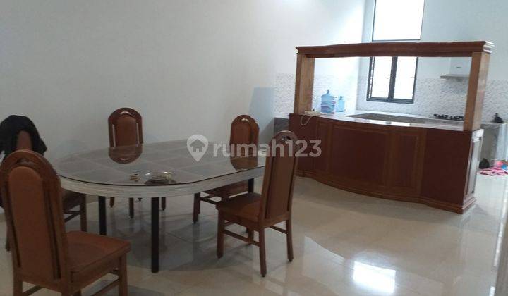 Jual / Sewa rumah baru
2 Lt Siap huni semi furnish
Cijerah 13