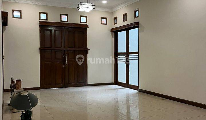 Disewakan Rumah Siap Huni di Cikutra, 5 Kt 1
