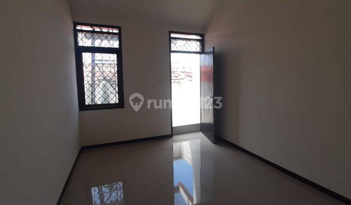 Dijual Hunian Minimalis Yang Nyaman Siap Huni Lokasi Strategis di Taman Holis Indah, Bandung 2
