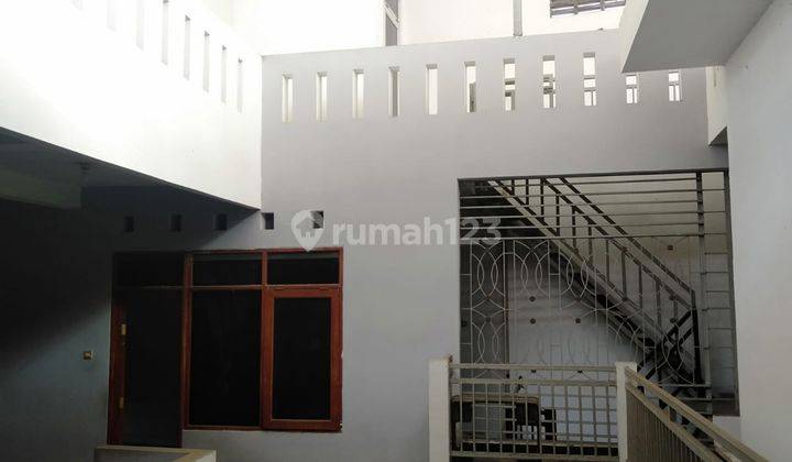 Dijual Rumah Terawat Nyaman Siap Huni Lokasi Strategis di Taman Kopo Indah 1 Bandung 2